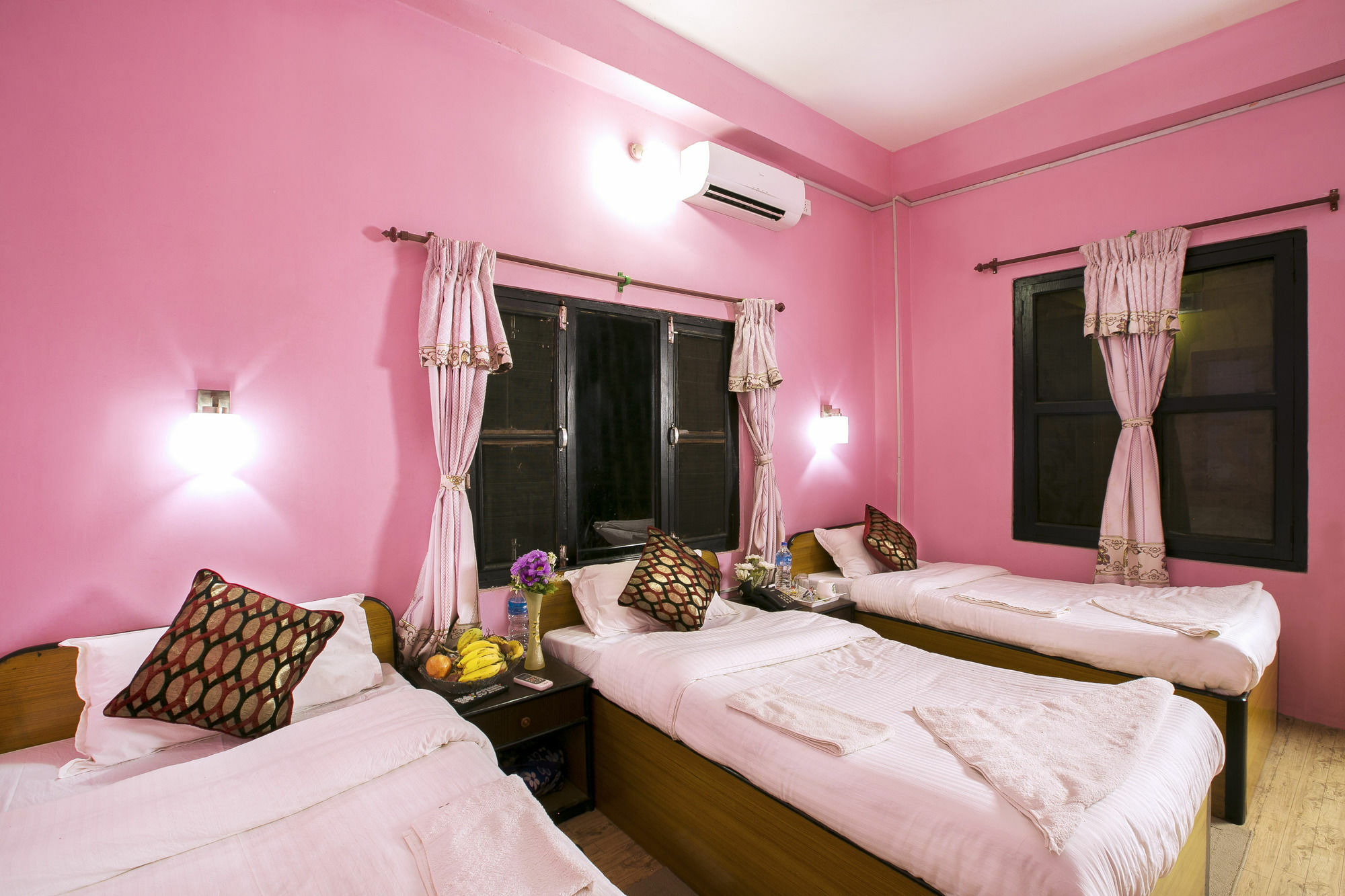 Sauraha Nana Hotel Exterior foto
